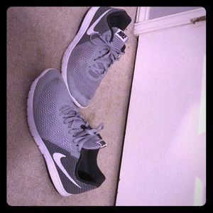 Grey size 10 Nike flex experience RN 6